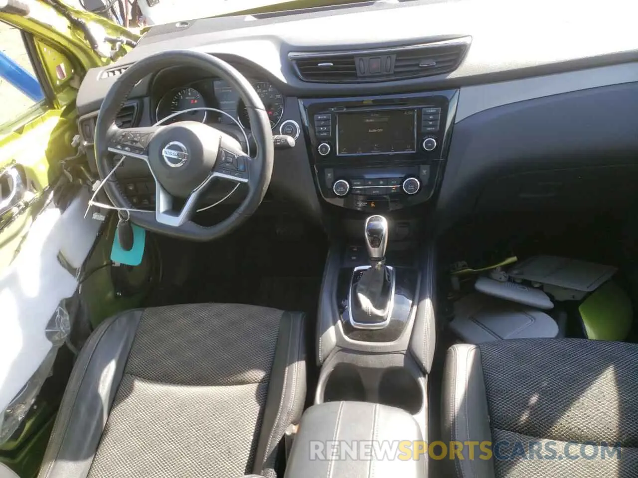 8 Photograph of a damaged car JN1BJ1CW0LW366315 NISSAN ROGUE 2020