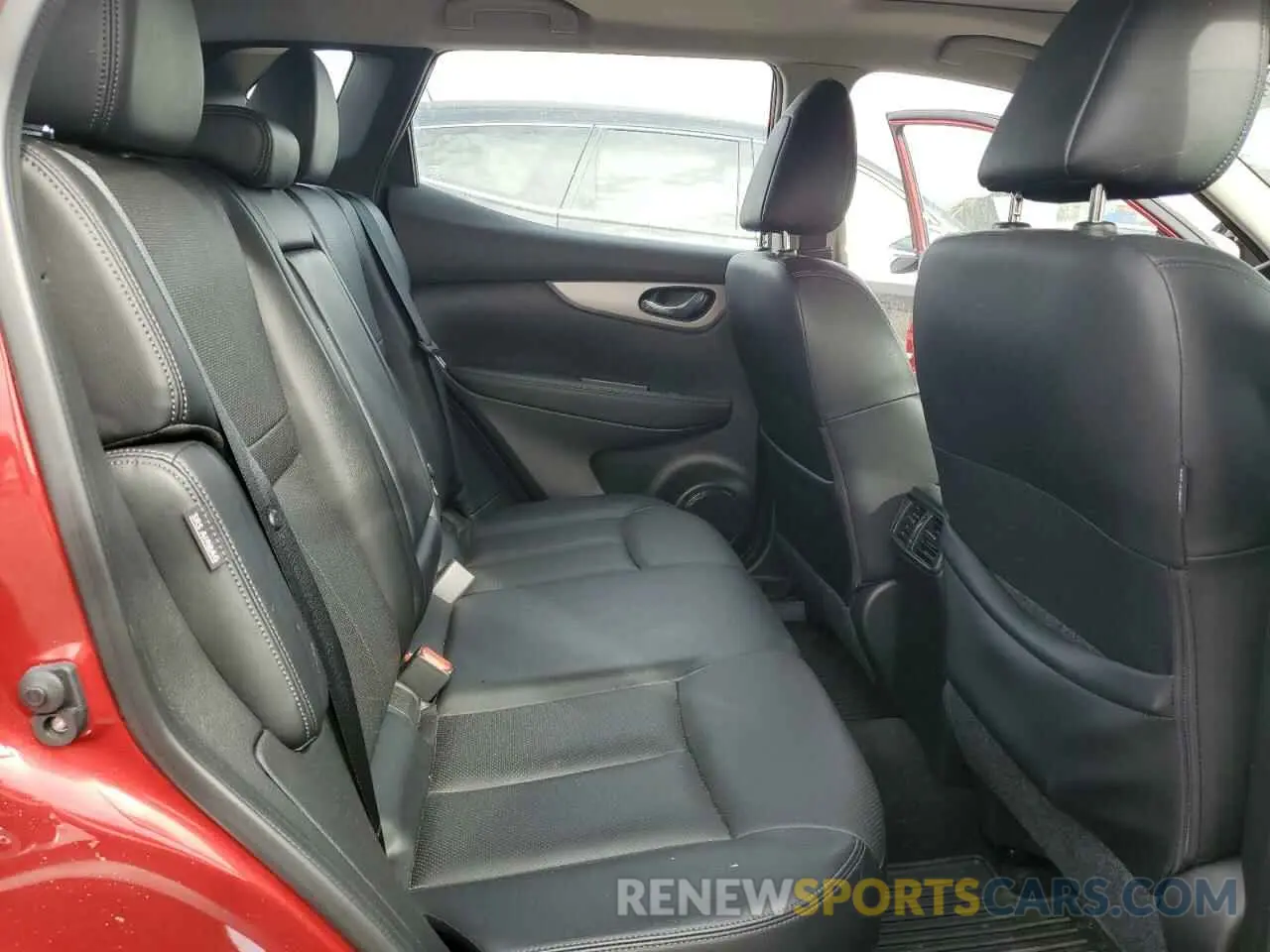 11 Photograph of a damaged car JN1BJ1CW1LW365156 NISSAN ROGUE 2020