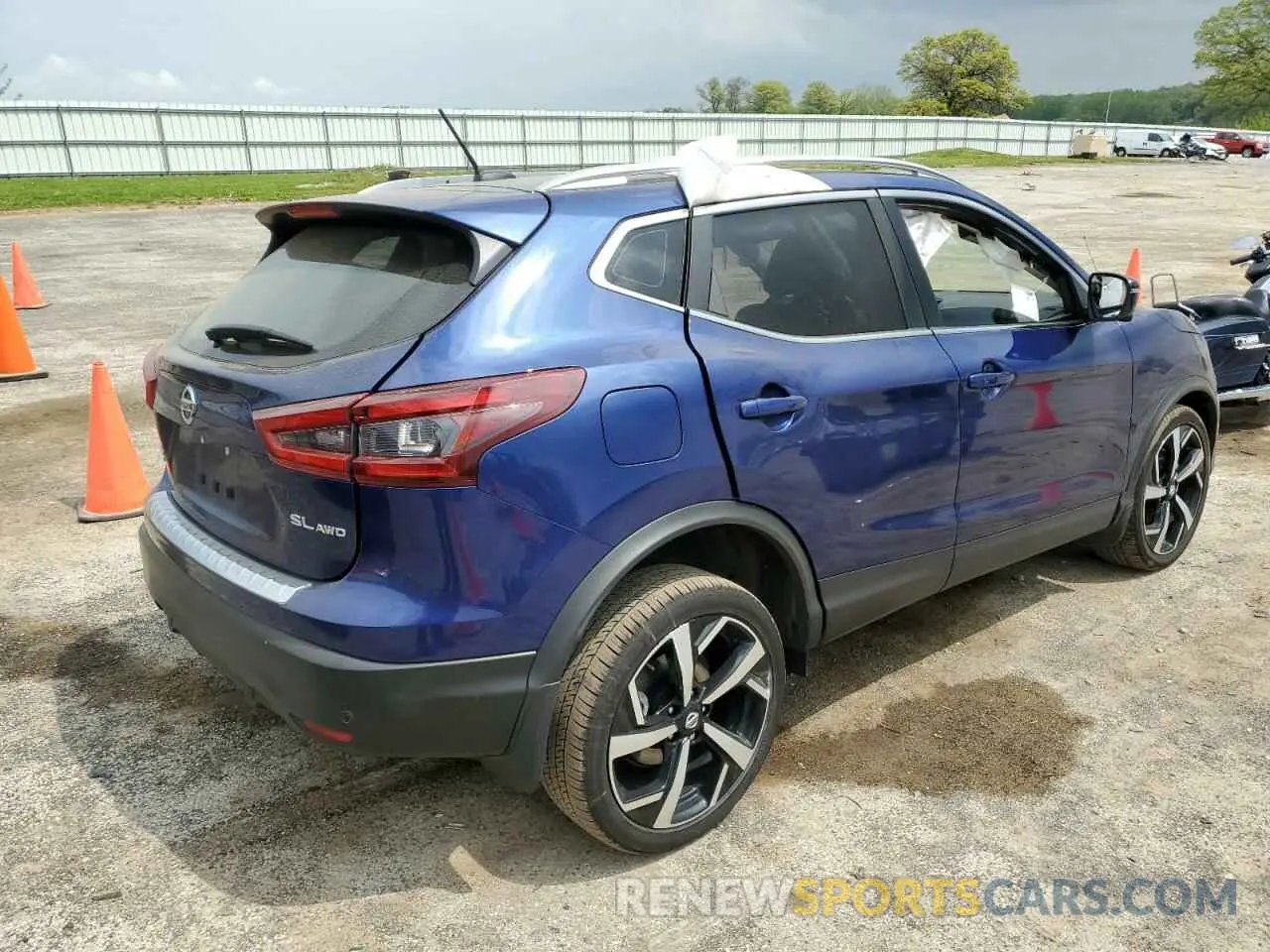 3 Photograph of a damaged car JN1BJ1CW2LW376649 NISSAN ROGUE 2020