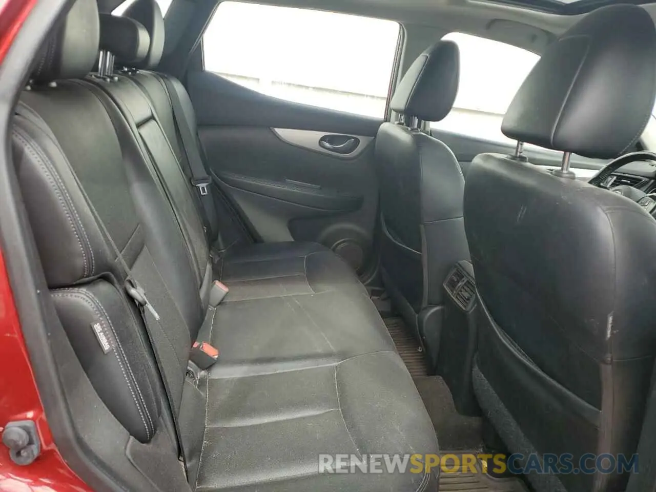 11 Photograph of a damaged car JN1BJ1CW2LW379020 NISSAN ROGUE 2020