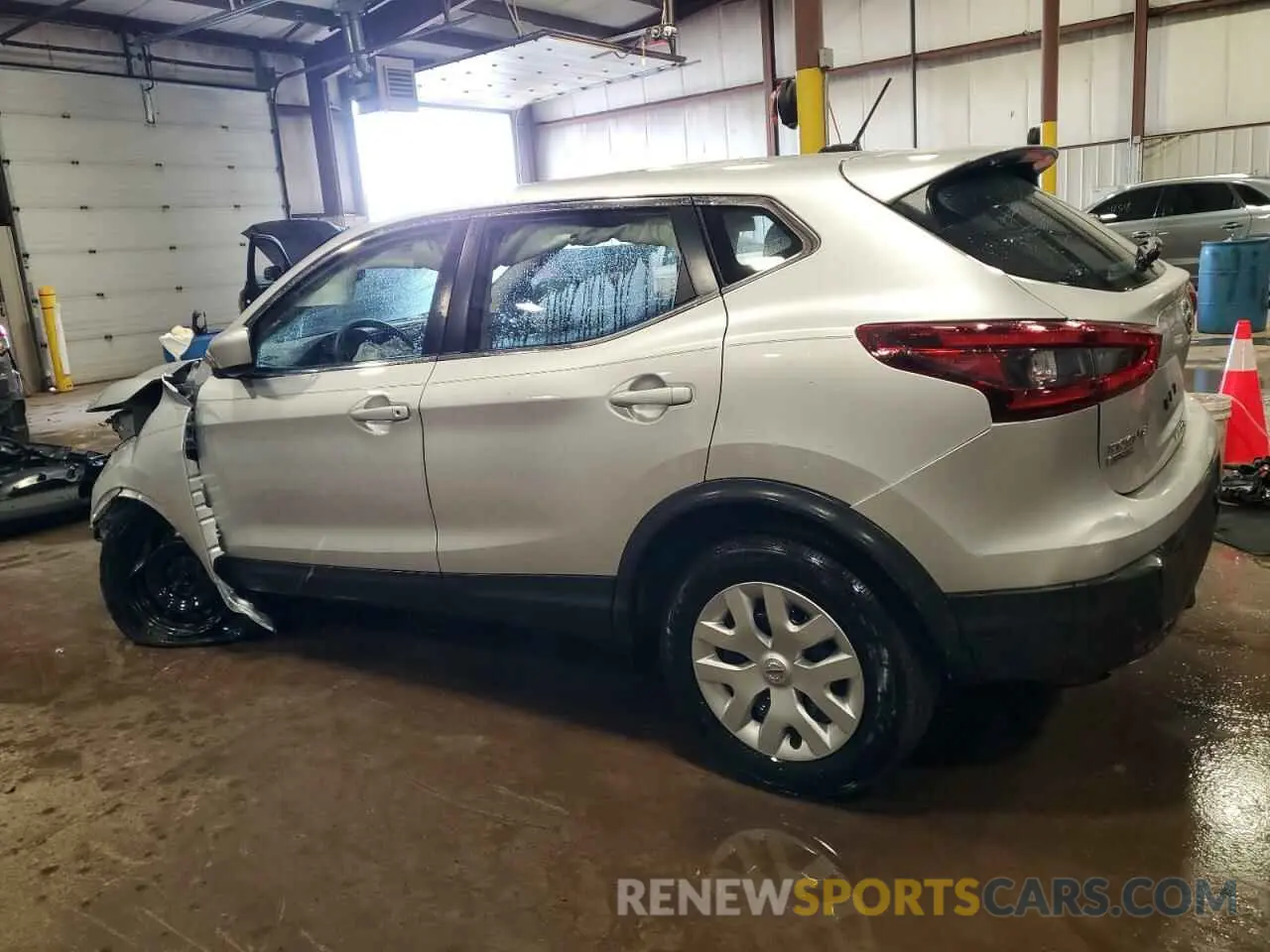 2 Photograph of a damaged car JN1BJ1CW2LW645409 NISSAN ROGUE 2020