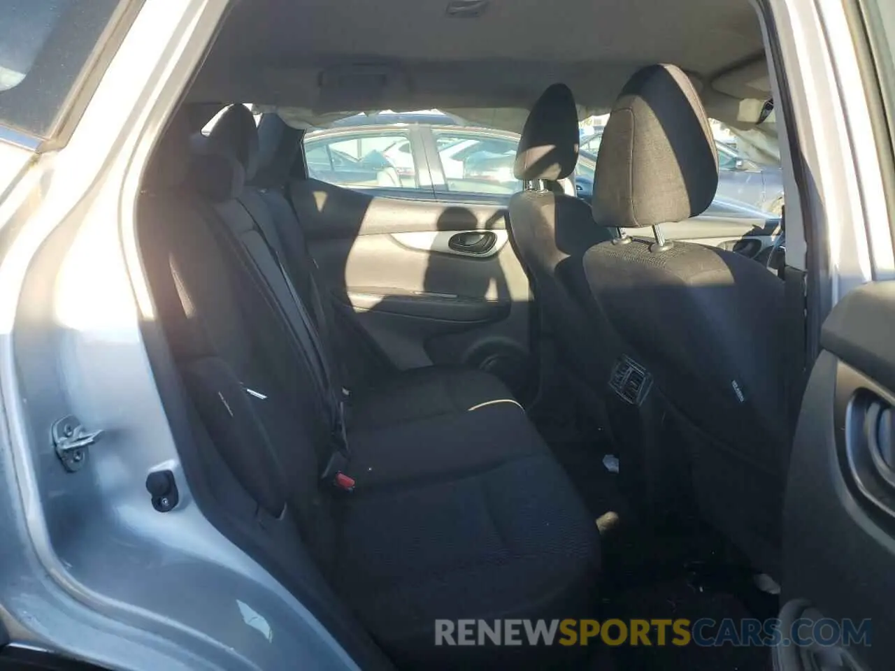 11 Photograph of a damaged car JN1BJ1CW2LW648035 NISSAN ROGUE 2020