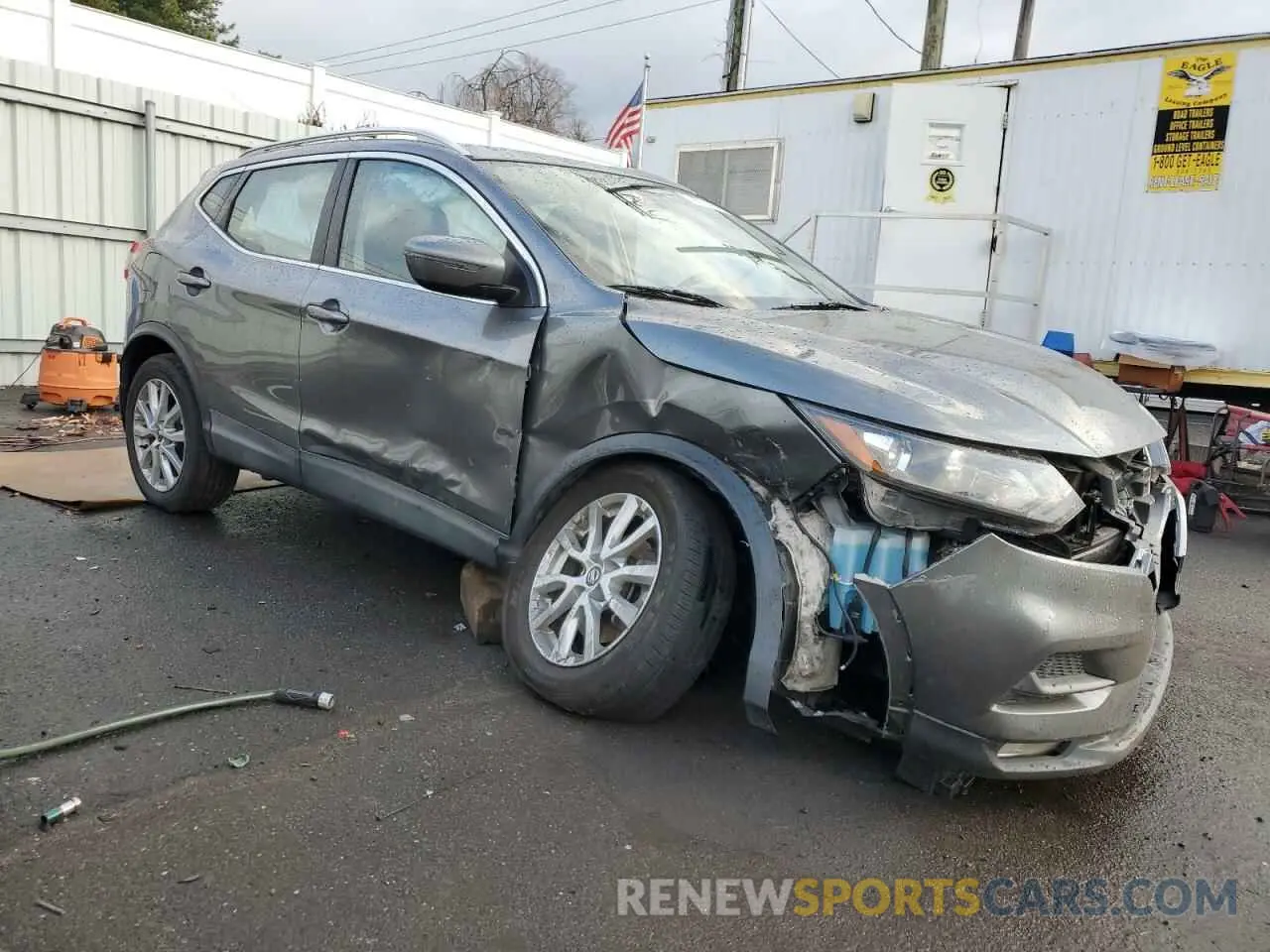 4 Photograph of a damaged car JN1BJ1CW3LW374313 NISSAN ROGUE 2020