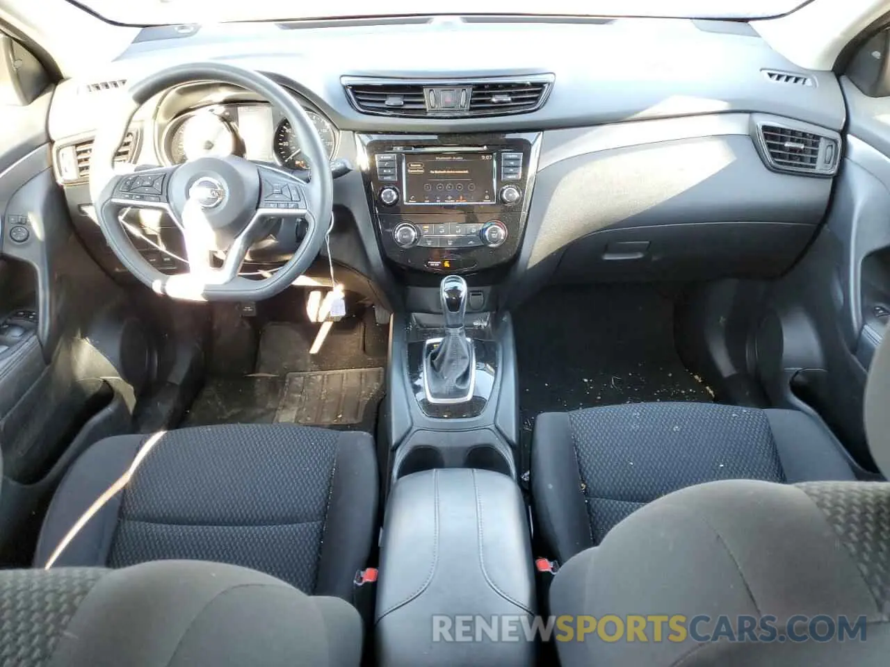 8 Photograph of a damaged car JN1BJ1CW3LW647928 NISSAN ROGUE 2020