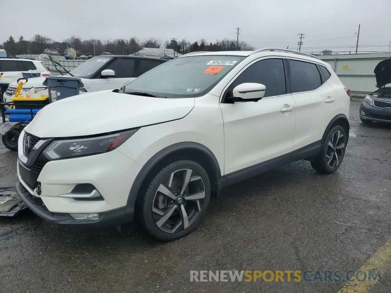 1 Photograph of a damaged car JN1BJ1CW4LW382386 NISSAN ROGUE 2020