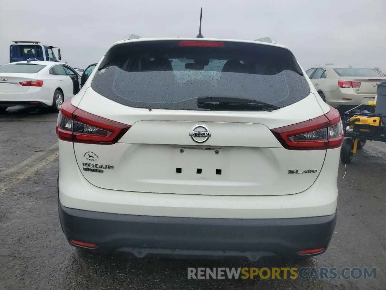 6 Photograph of a damaged car JN1BJ1CW4LW382386 NISSAN ROGUE 2020
