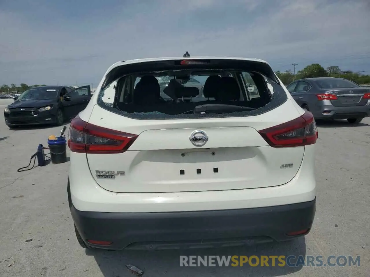 6 Photograph of a damaged car JN1BJ1CW4LW387958 NISSAN ROGUE 2020