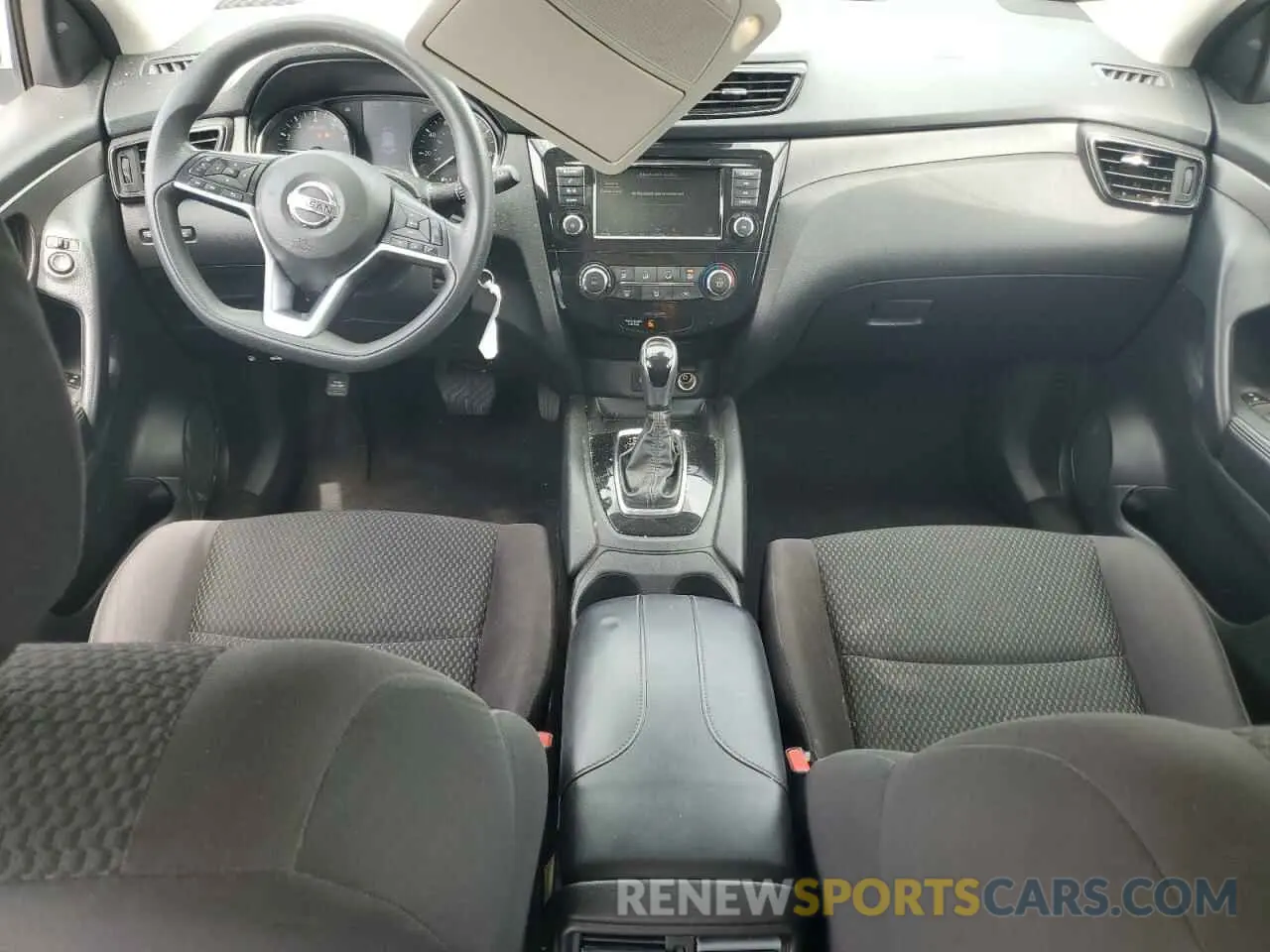 8 Photograph of a damaged car JN1BJ1CW4LW387958 NISSAN ROGUE 2020