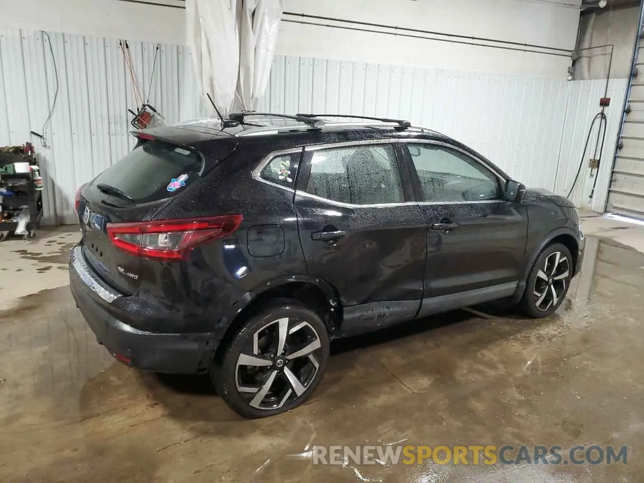 3 Photograph of a damaged car JN1BJ1CW4LW641507 NISSAN ROGUE 2020