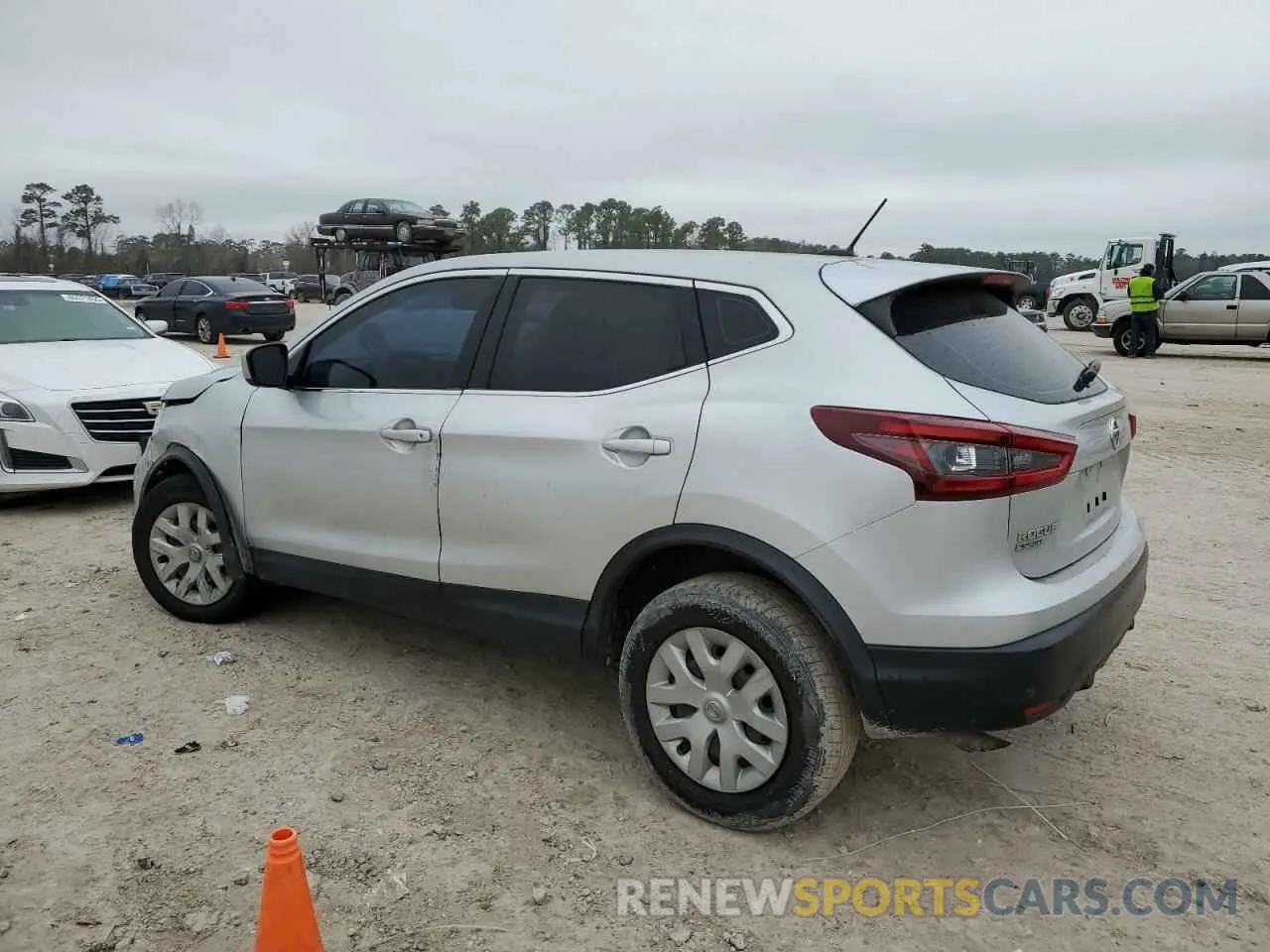 2 Photograph of a damaged car JN1BJ1CW5LW375723 NISSAN ROGUE 2020