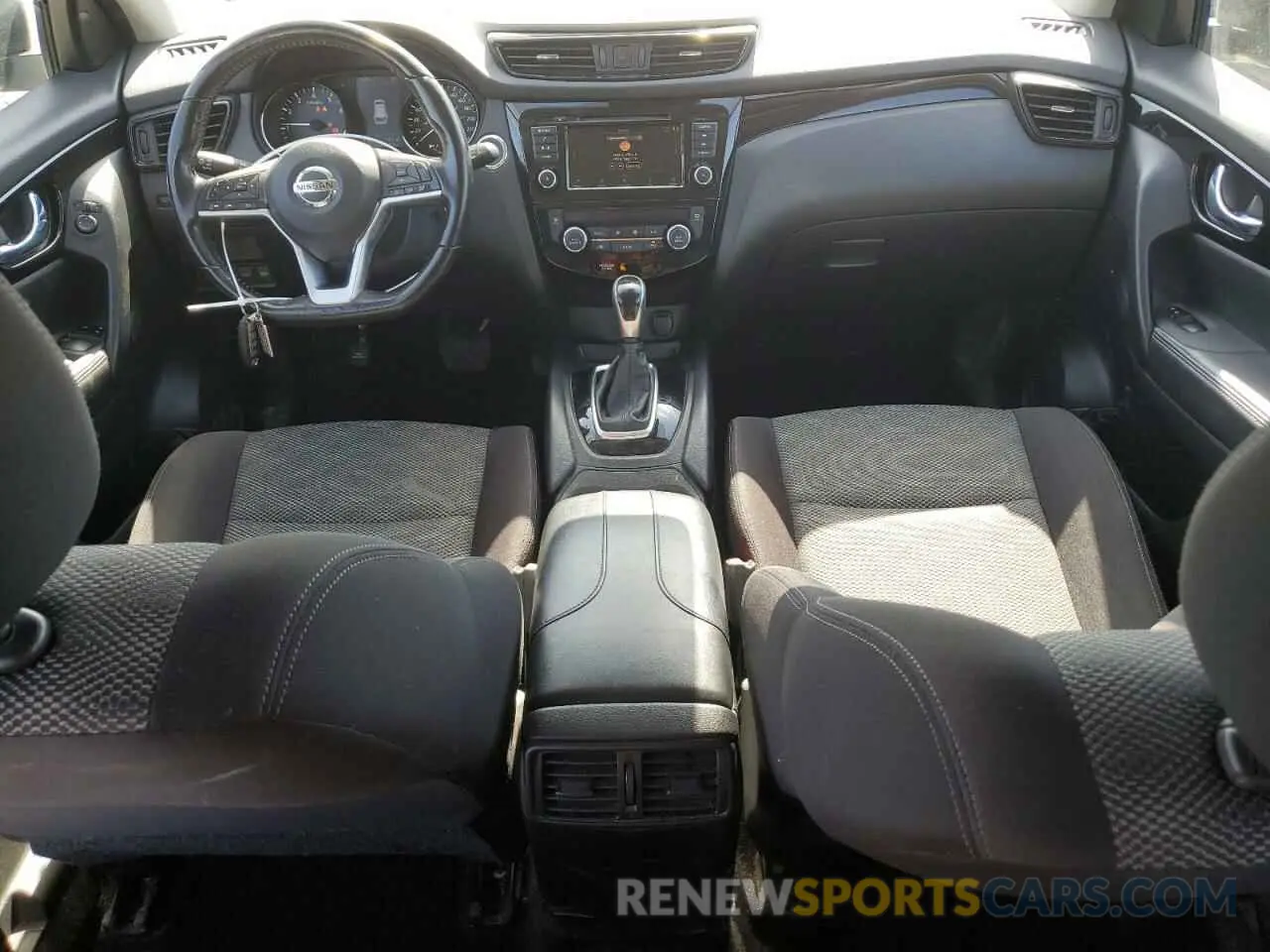 8 Photograph of a damaged car JN1BJ1CW5LW391646 NISSAN ROGUE 2020