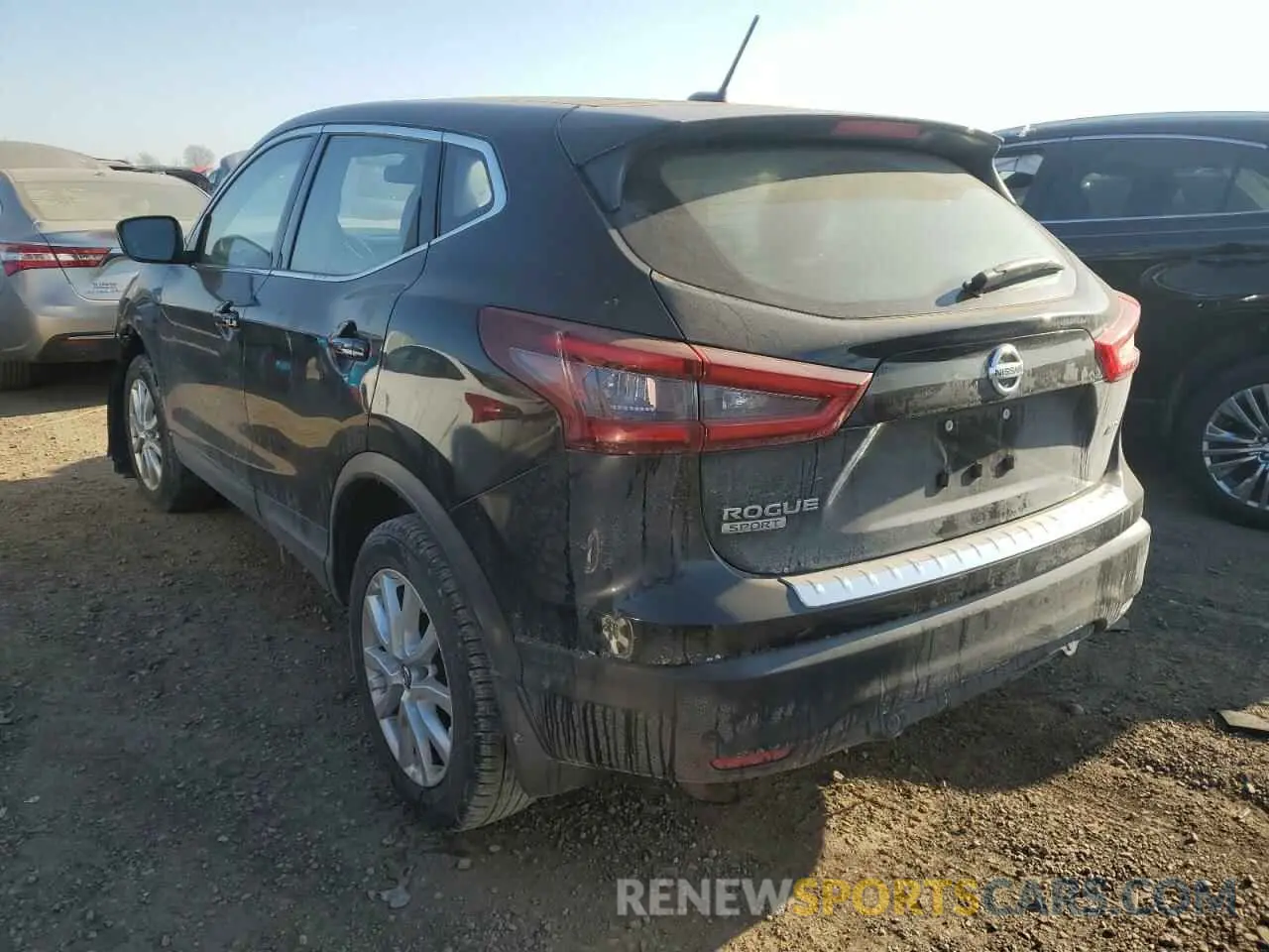 2 Photograph of a damaged car JN1BJ1CW5LW644190 NISSAN ROGUE 2020