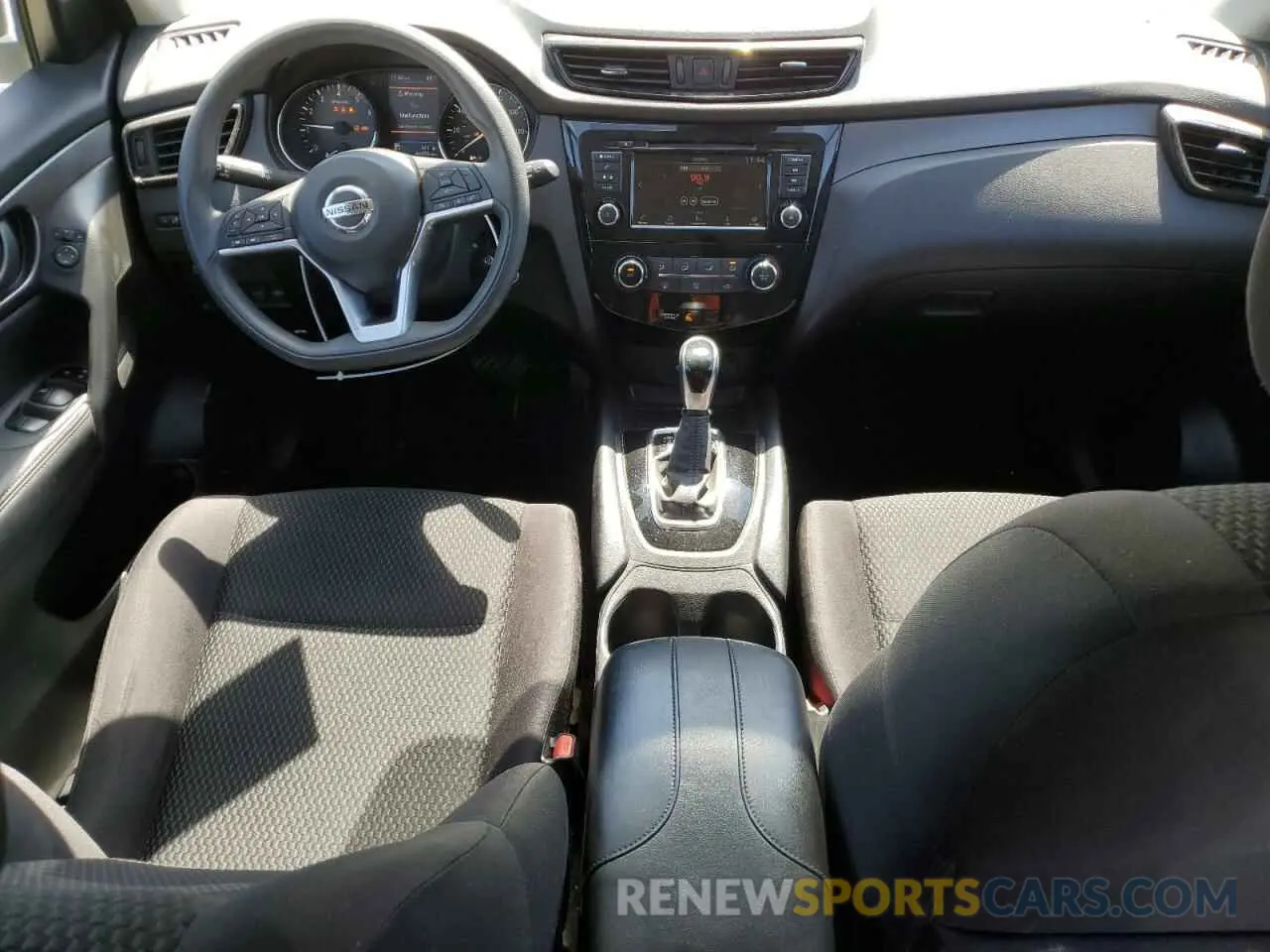 8 Photograph of a damaged car JN1BJ1CW6LW370398 NISSAN ROGUE 2020
