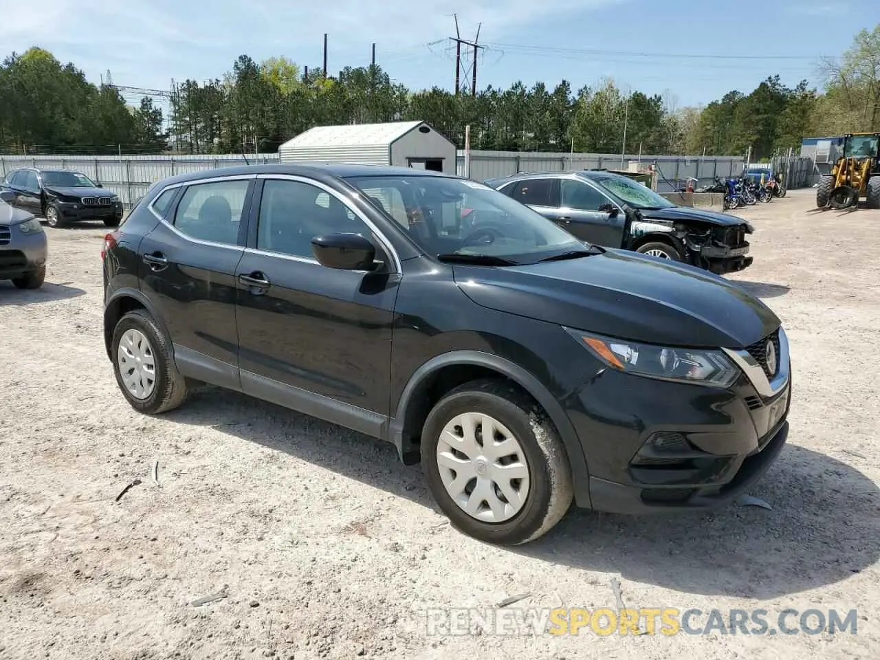4 Photograph of a damaged car JN1BJ1CW6LW392594 NISSAN ROGUE 2020