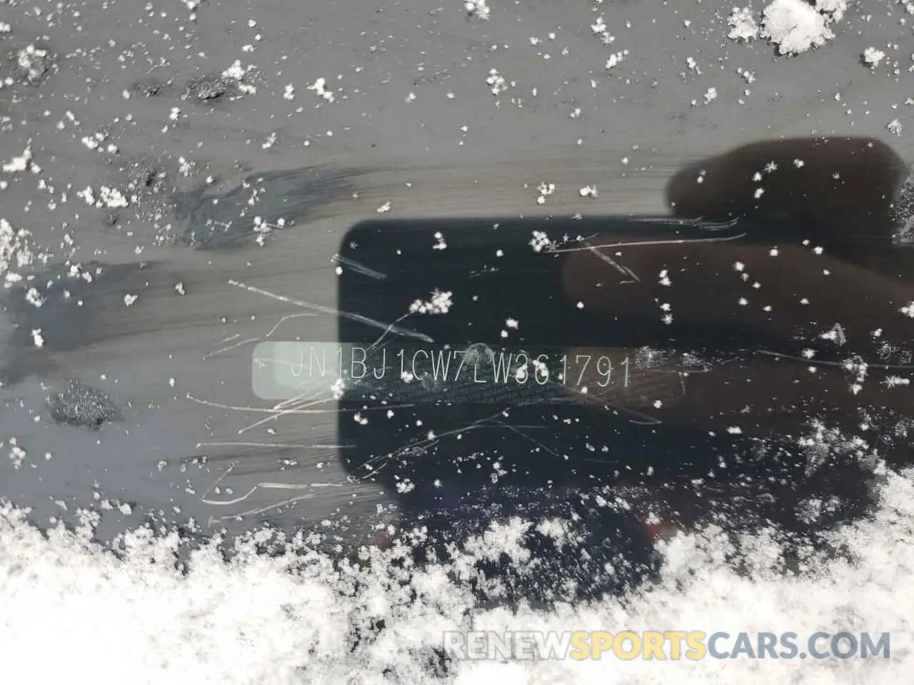13 Photograph of a damaged car JN1BJ1CW7LW361791 NISSAN ROGUE 2020