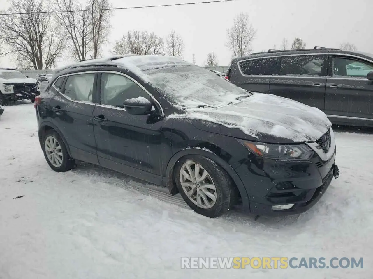 4 Photograph of a damaged car JN1BJ1CW7LW361791 NISSAN ROGUE 2020