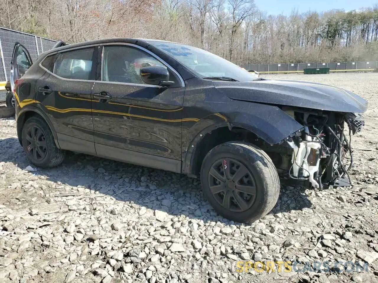 4 Photograph of a damaged car JN1BJ1CW7LW378977 NISSAN ROGUE 2020