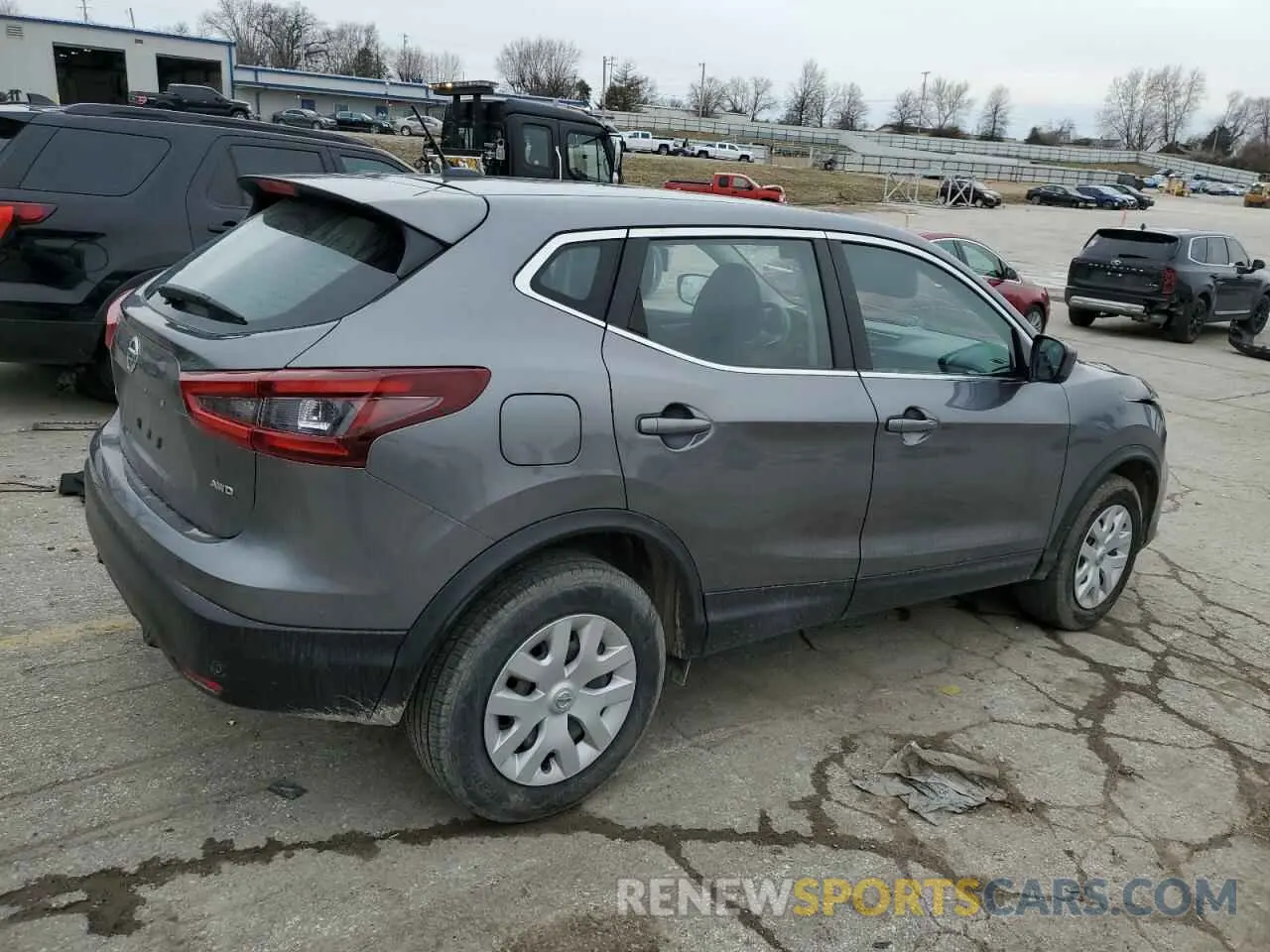 3 Photograph of a damaged car JN1BJ1CW8LW361833 NISSAN ROGUE 2020