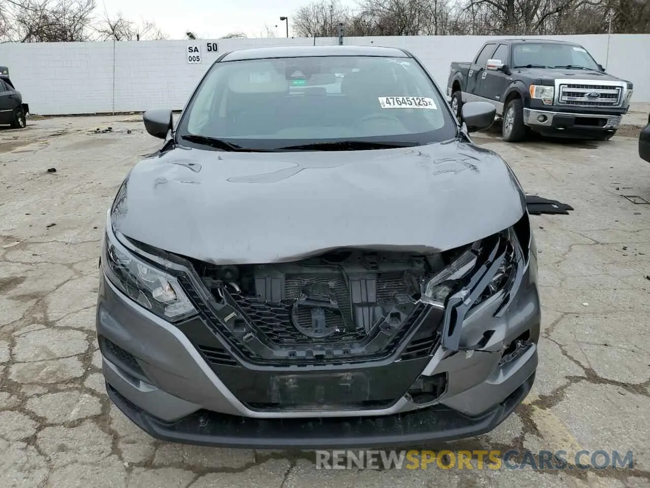 5 Photograph of a damaged car JN1BJ1CW8LW361833 NISSAN ROGUE 2020
