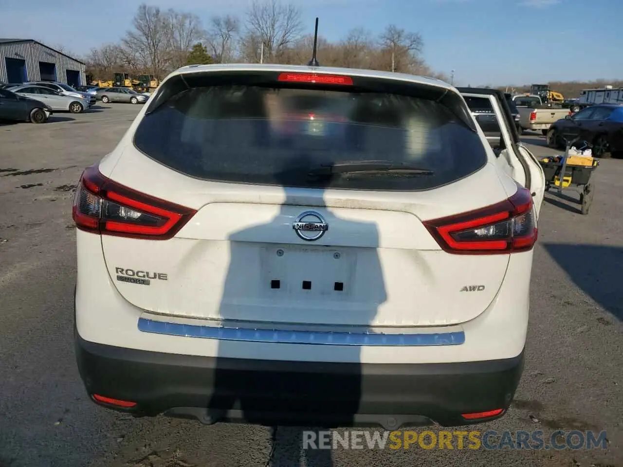 6 Photograph of a damaged car JN1BJ1CW9LW376745 NISSAN ROGUE 2020