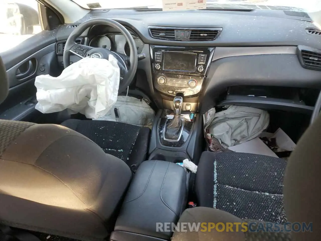 8 Photograph of a damaged car JN1BJ1CW9LW376745 NISSAN ROGUE 2020