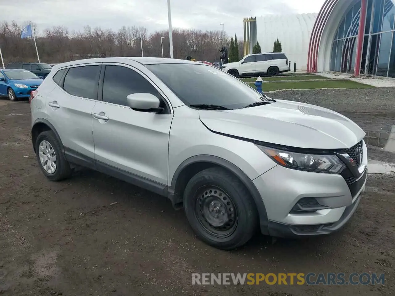 4 Photograph of a damaged car JN1BJ1CW9LW385574 NISSAN ROGUE 2020
