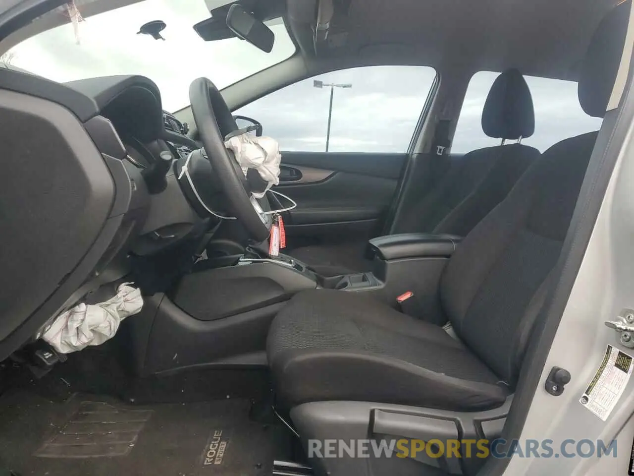 7 Photograph of a damaged car JN1BJ1CW9LW385574 NISSAN ROGUE 2020