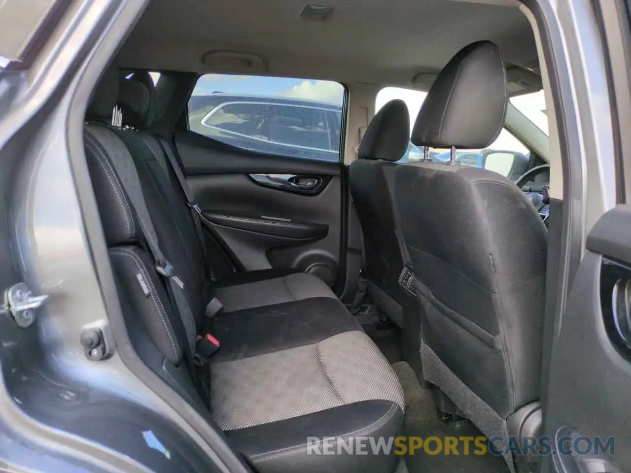 10 Photograph of a damaged car JN1BJ1CWXLW369237 NISSAN ROGUE 2020