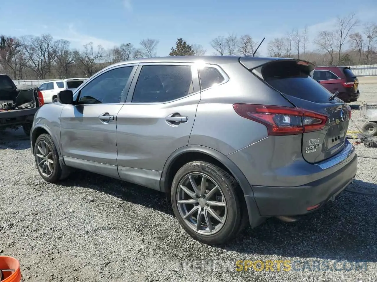 2 Photograph of a damaged car JN1BJ1CWXLW375670 NISSAN ROGUE 2020