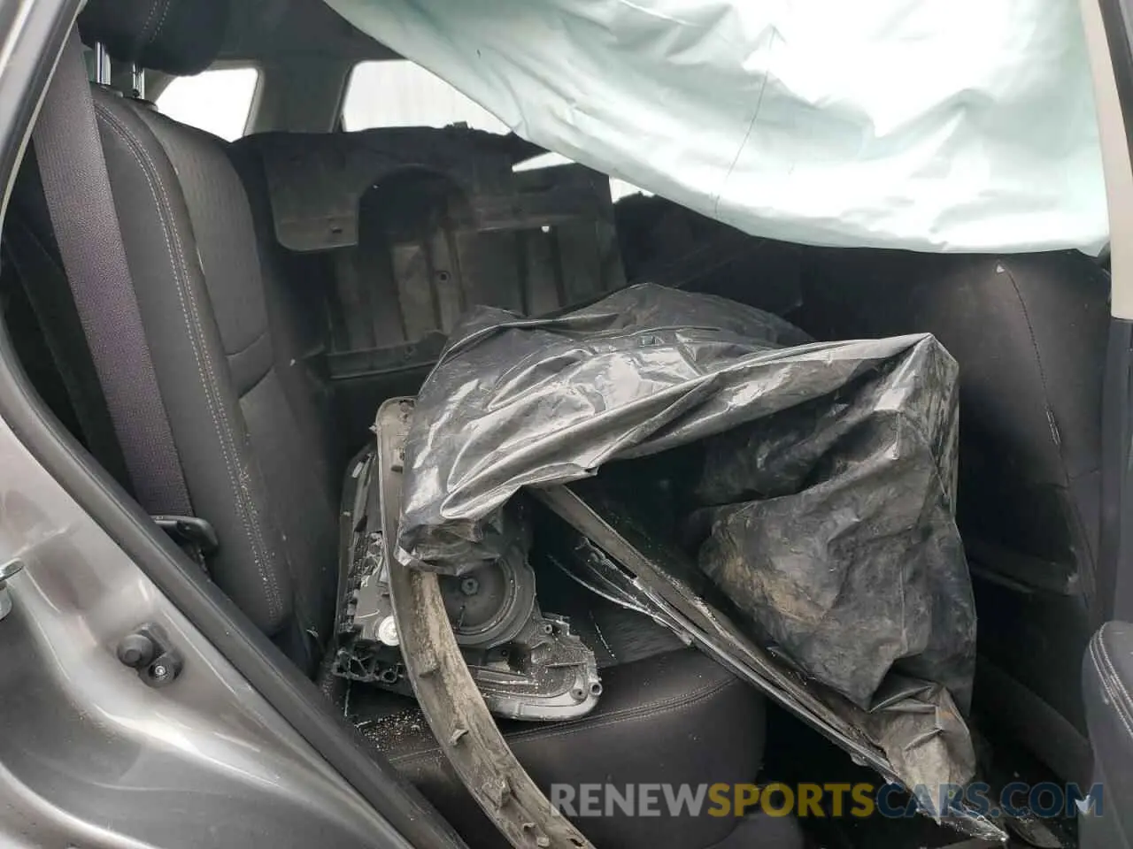 12 Photograph of a damaged car JN8AT2MT0LW007628 NISSAN ROGUE 2020