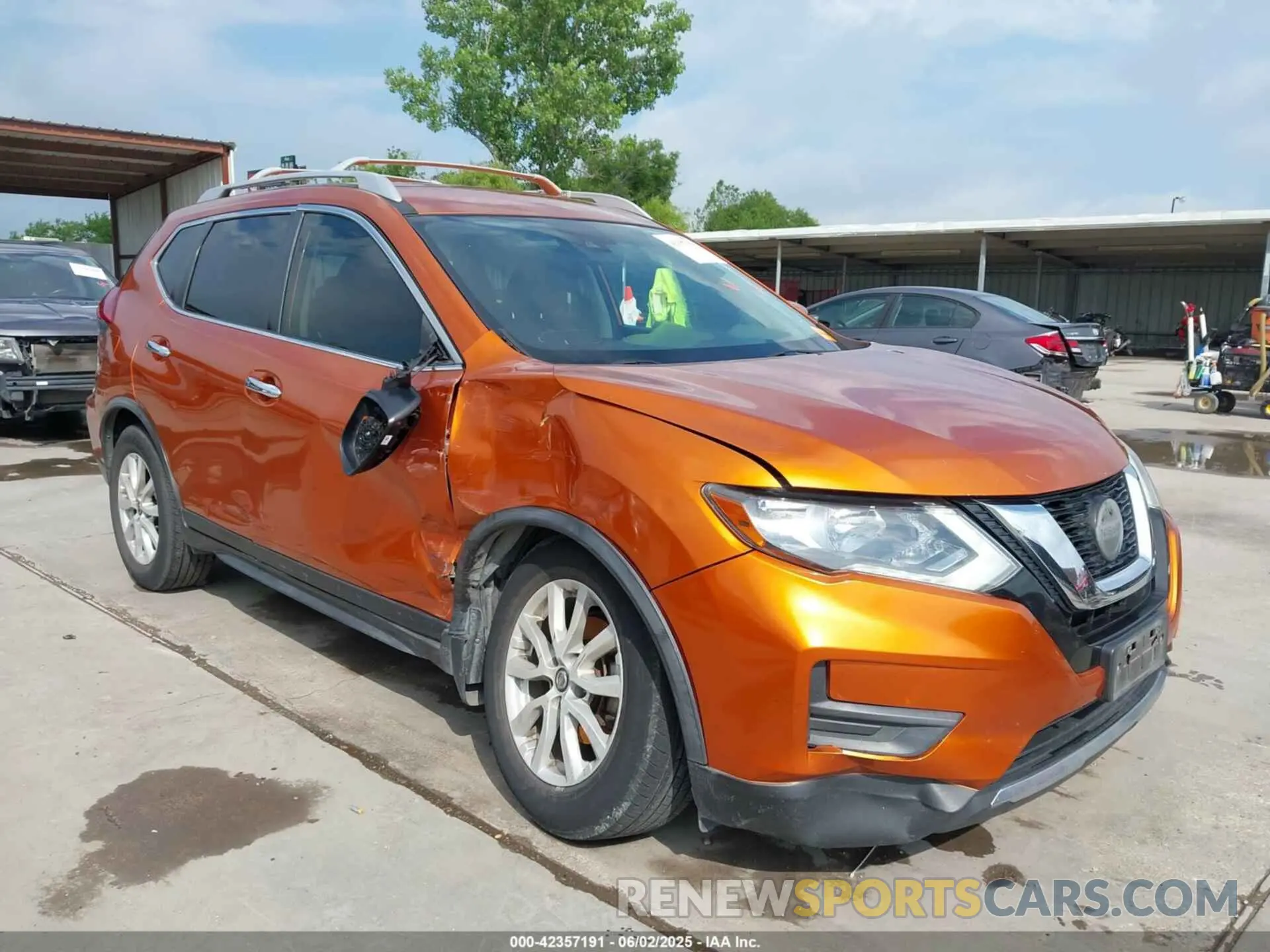 1 Photograph of a damaged car JN8AT2MT0LW010383 NISSAN ROGUE 2020
