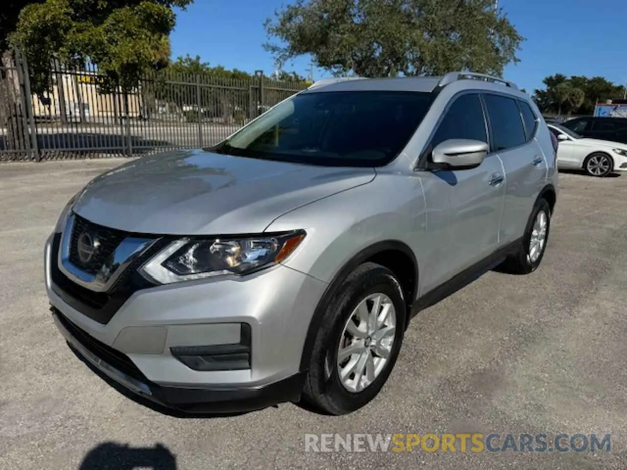 1 Photograph of a damaged car JN8AT2MT0LW040726 NISSAN ROGUE 2020