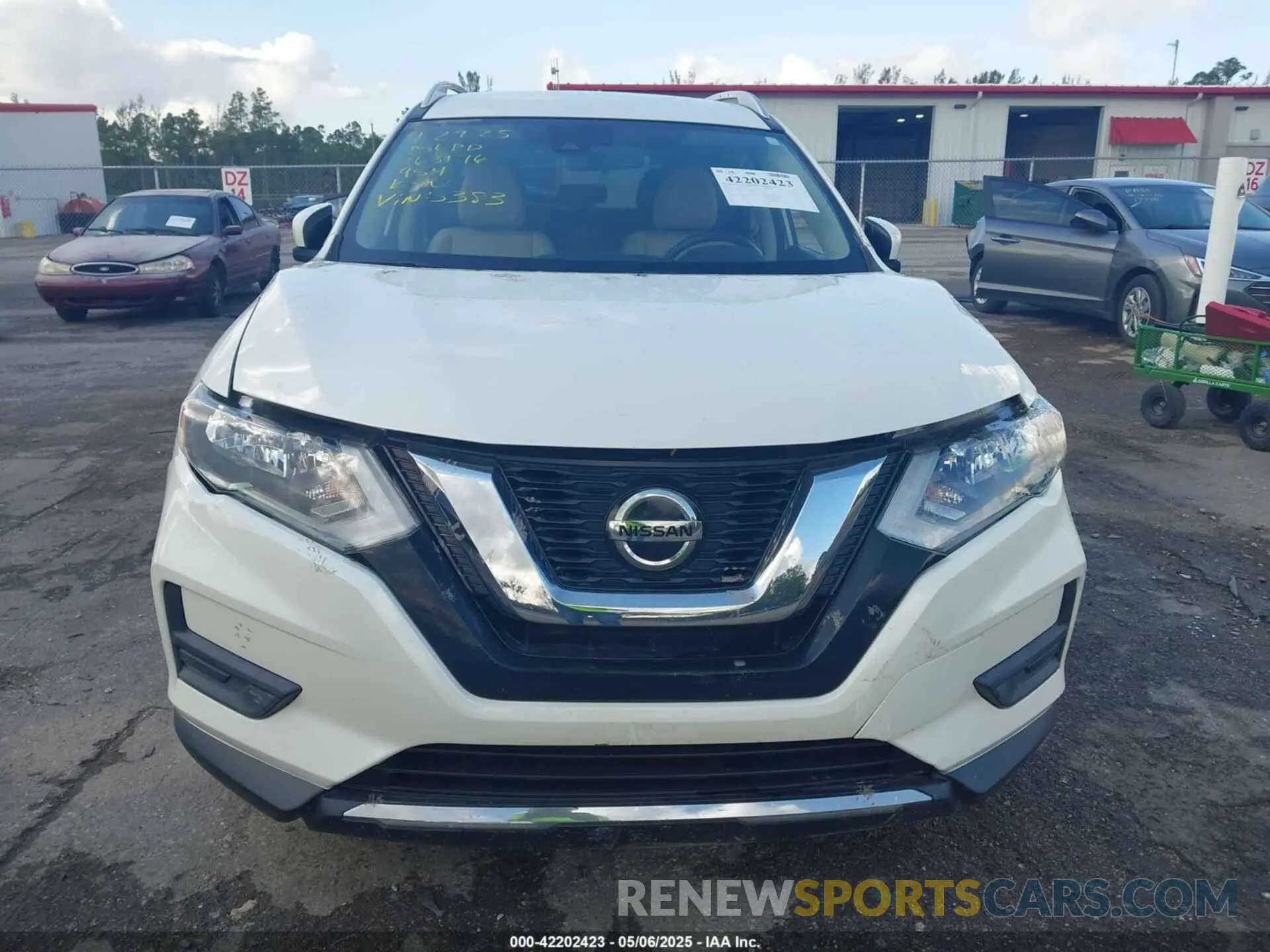 12 Photograph of a damaged car JN8AT2MT0LW043383 NISSAN ROGUE 2020