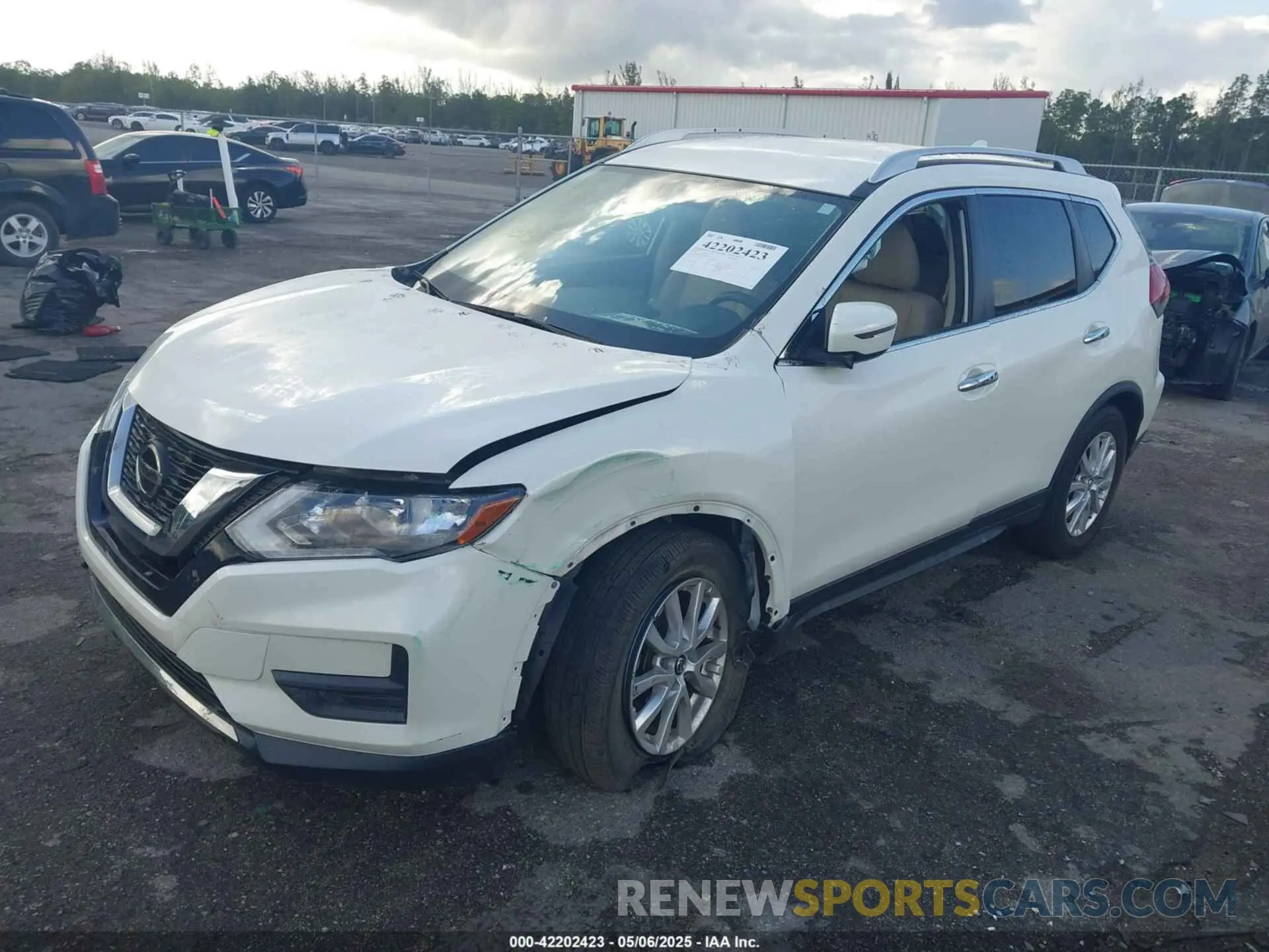 2 Photograph of a damaged car JN8AT2MT0LW043383 NISSAN ROGUE 2020