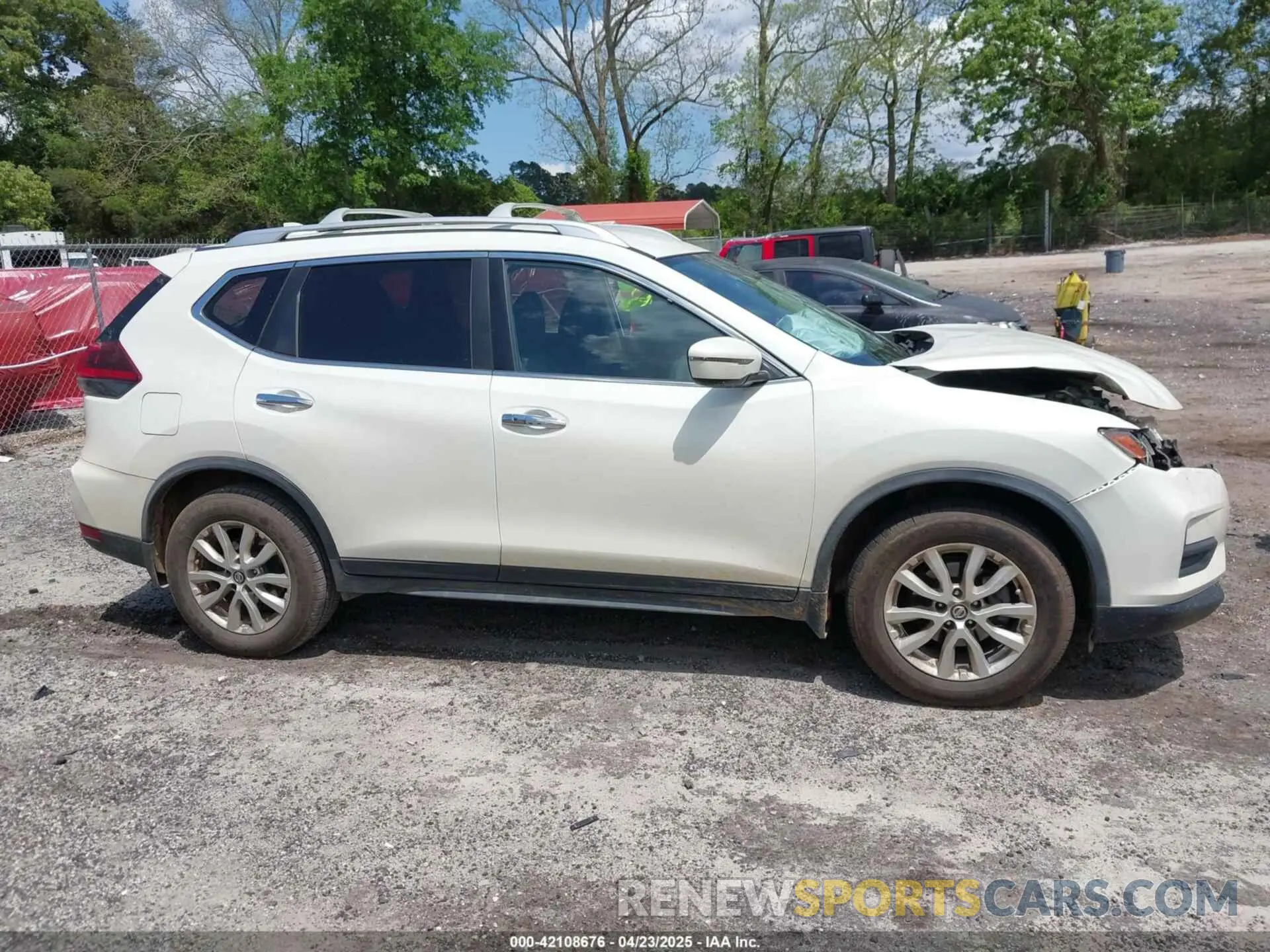 13 Photograph of a damaged car JN8AT2MT1LW005743 NISSAN ROGUE 2020