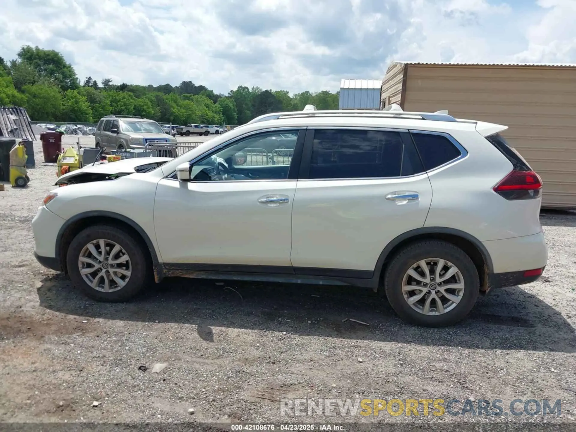 14 Photograph of a damaged car JN8AT2MT1LW005743 NISSAN ROGUE 2020