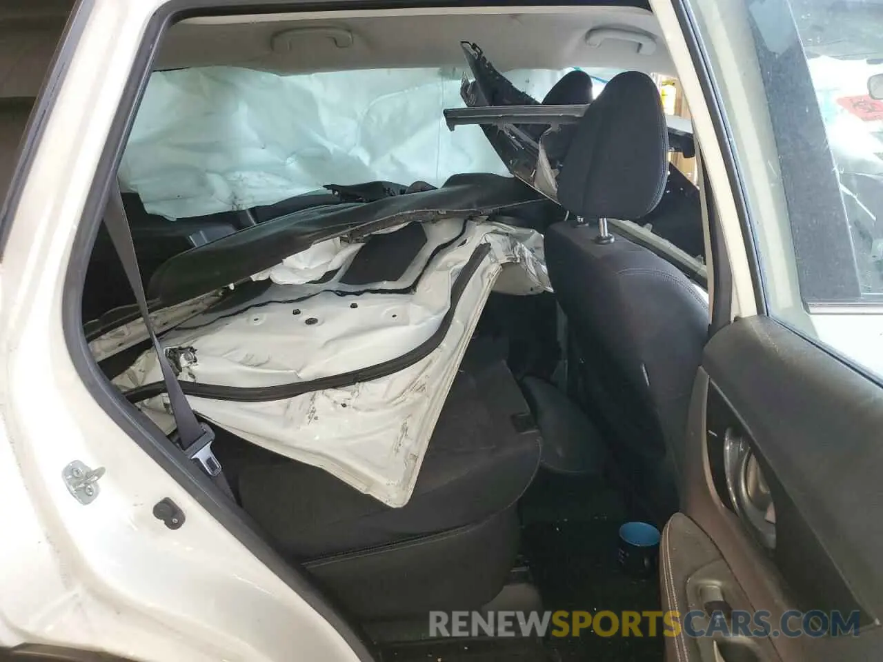 10 Photograph of a damaged car JN8AT2MT1LW038449 NISSAN ROGUE 2020