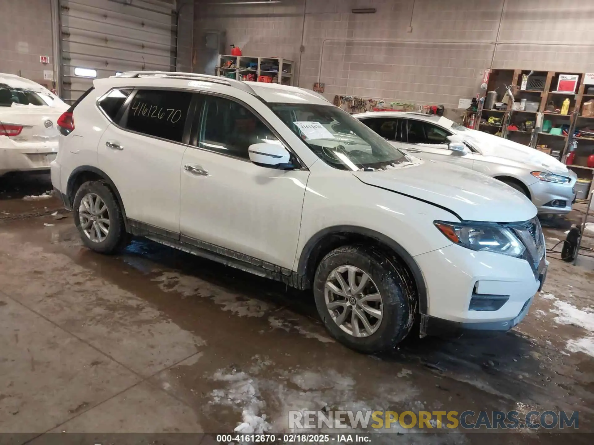 1 Photograph of a damaged car JN8AT2MT1LW038810 NISSAN ROGUE 2020