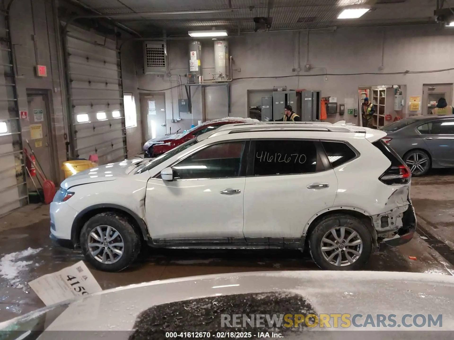 14 Photograph of a damaged car JN8AT2MT1LW038810 NISSAN ROGUE 2020