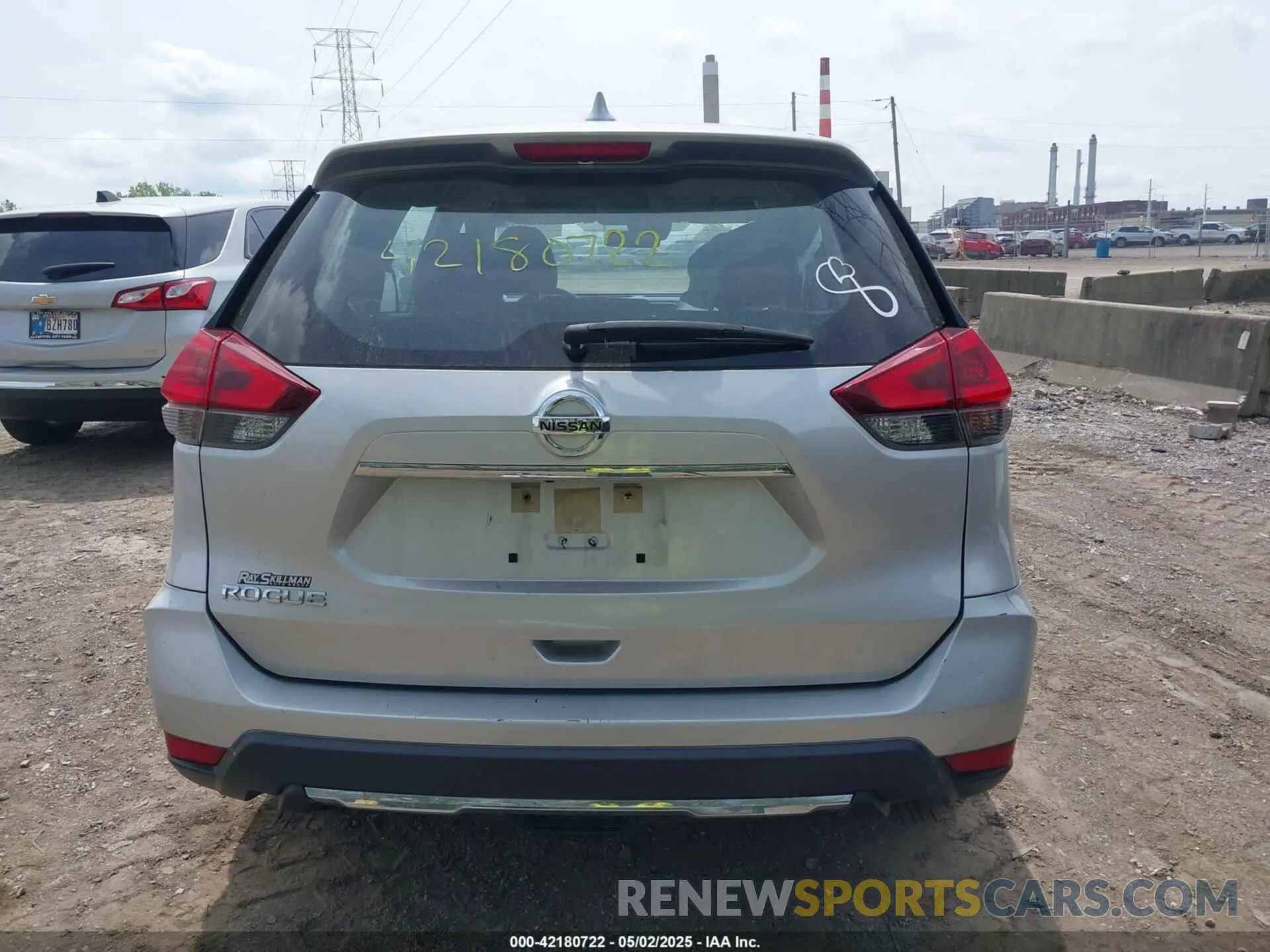 16 Photograph of a damaged car JN8AT2MT1LW043358 NISSAN ROGUE 2020