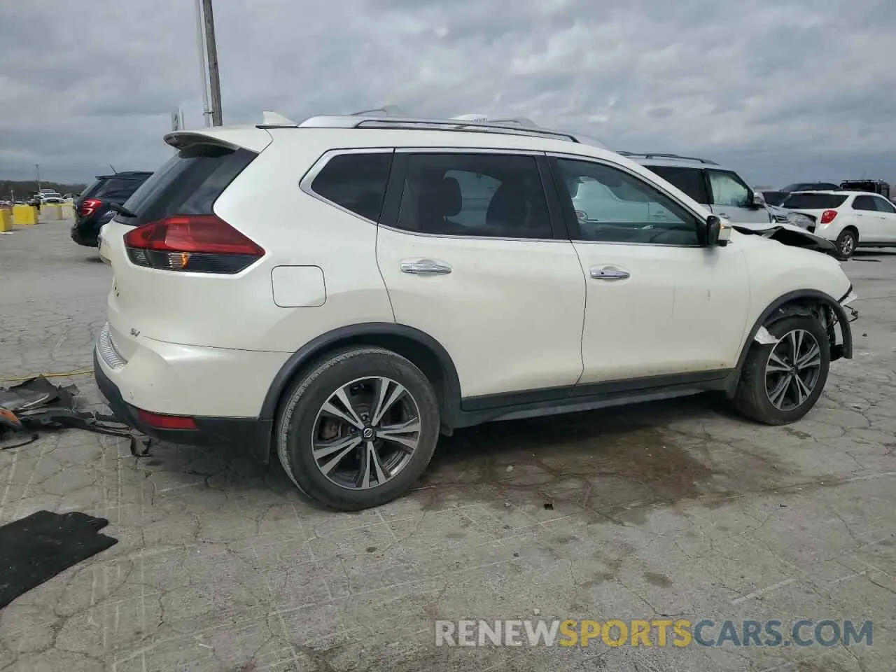 3 Photograph of a damaged car JN8AT2MT2LW002186 NISSAN ROGUE 2020
