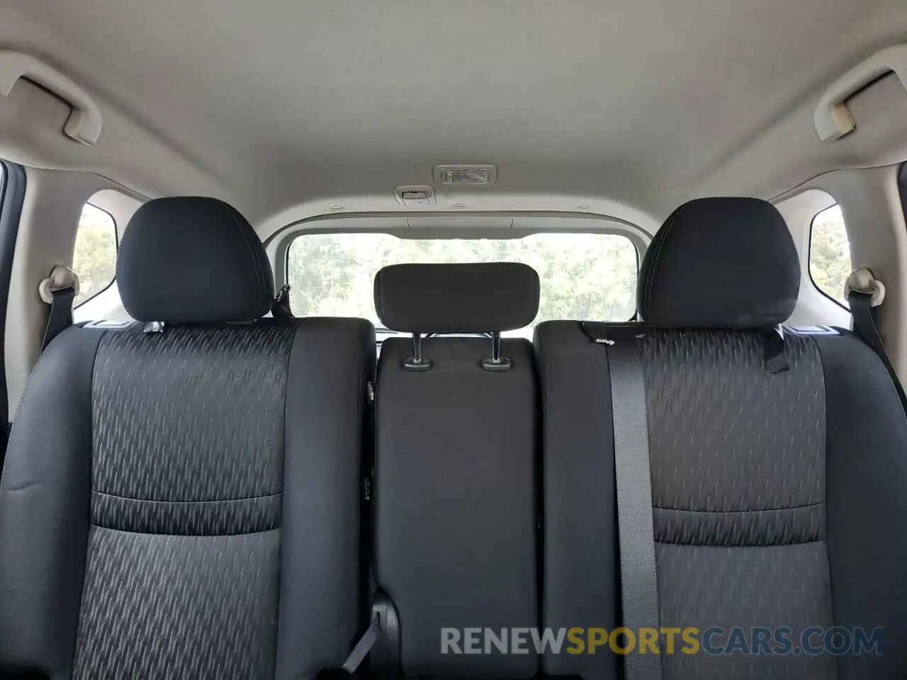 10 Photograph of a damaged car JN8AT2MT2LW004438 NISSAN ROGUE 2020