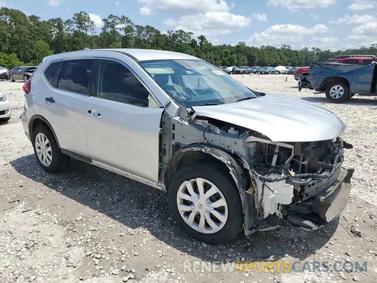 4 Photograph of a damaged car JN8AT2MT2LW004438 NISSAN ROGUE 2020