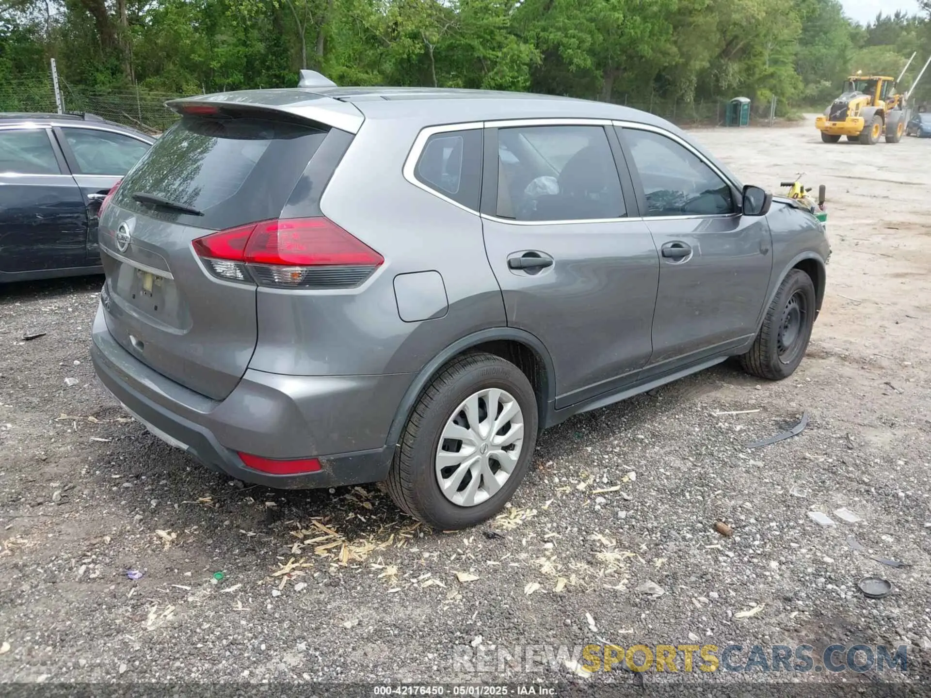 4 Photograph of a damaged car JN8AT2MT2LW036693 NISSAN ROGUE 2020