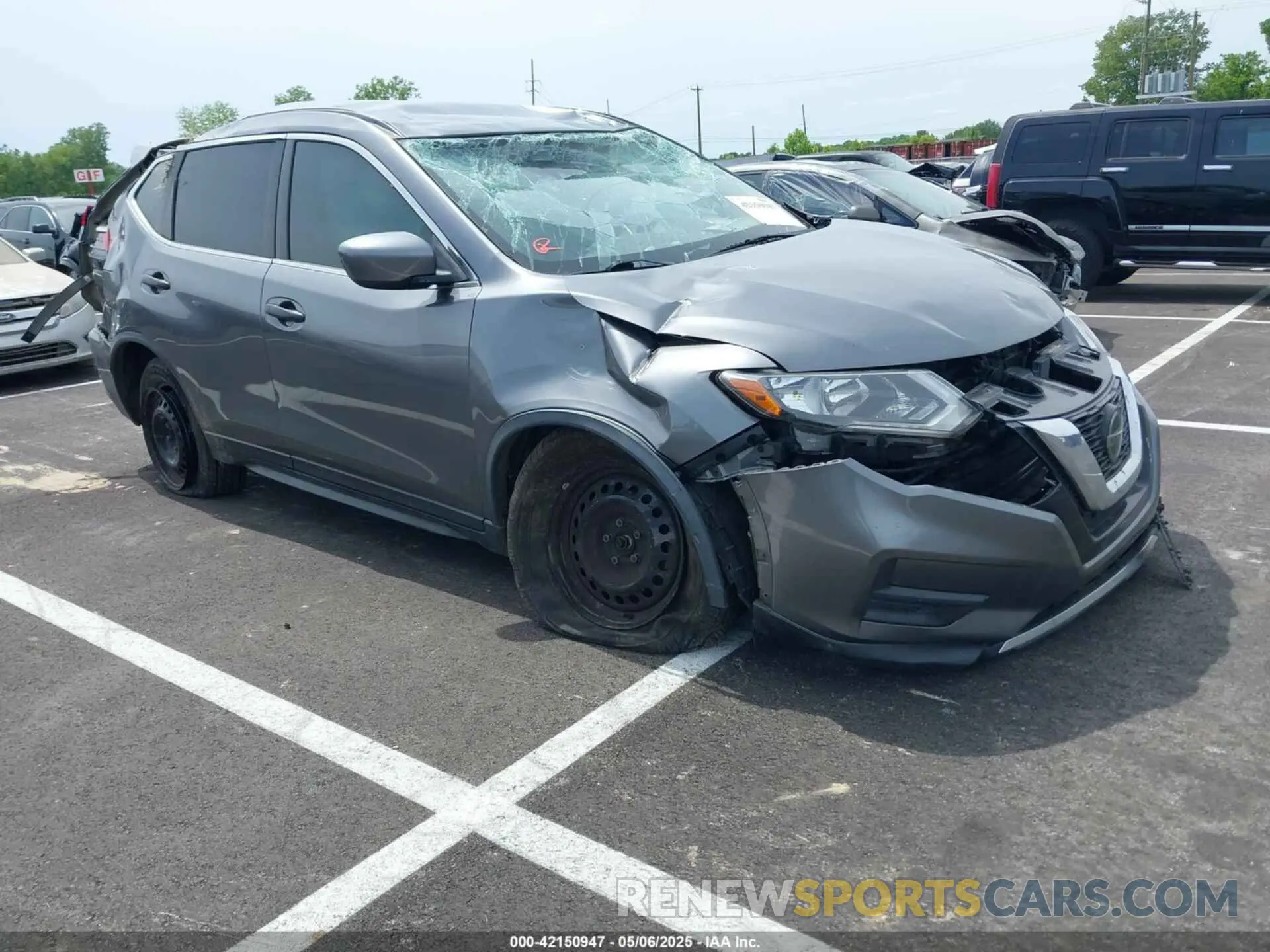 1 Photograph of a damaged car JN8AT2MT2LW042073 NISSAN ROGUE 2020