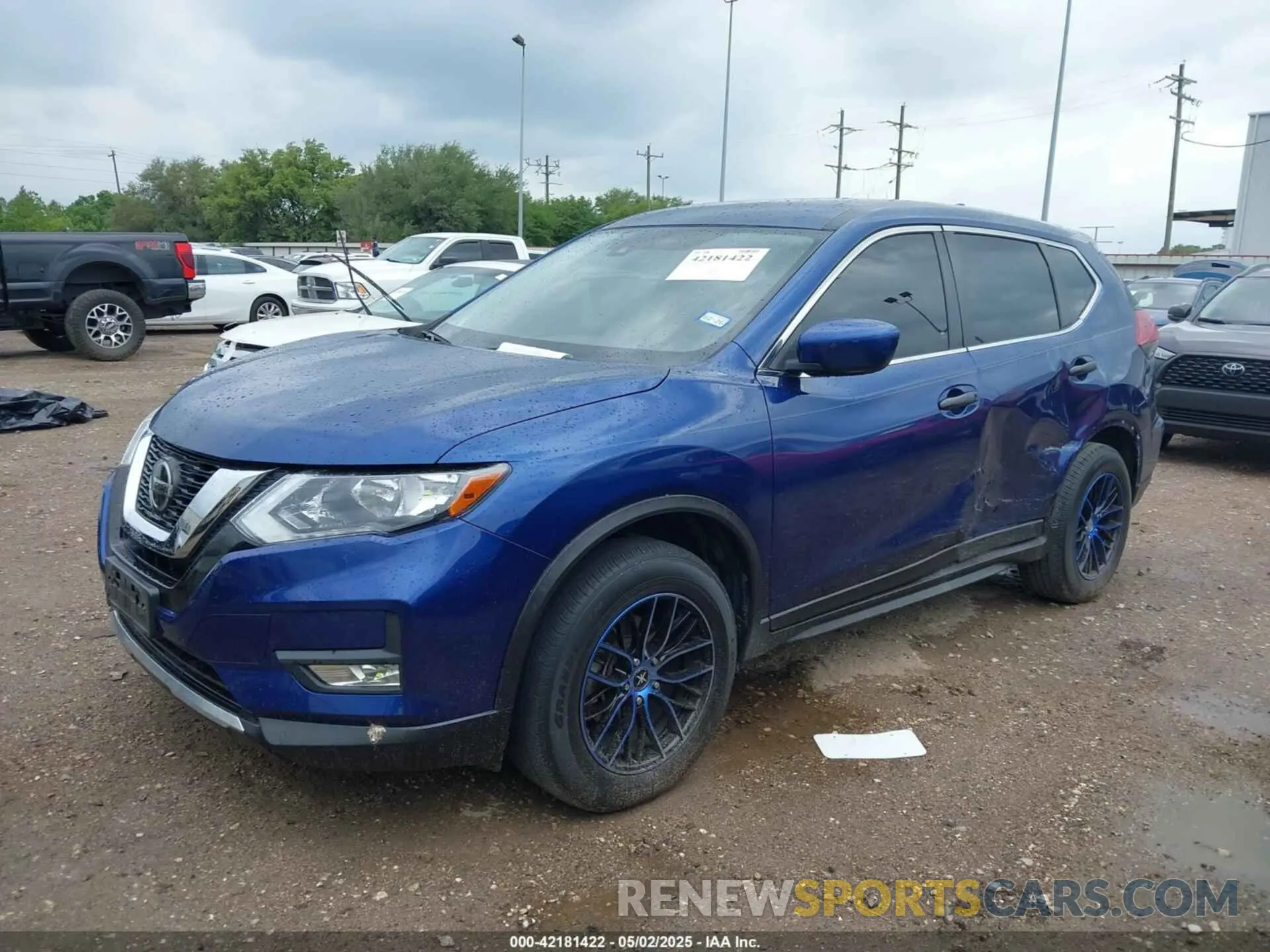 2 Photograph of a damaged car JN8AT2MT2LW043952 NISSAN ROGUE 2020