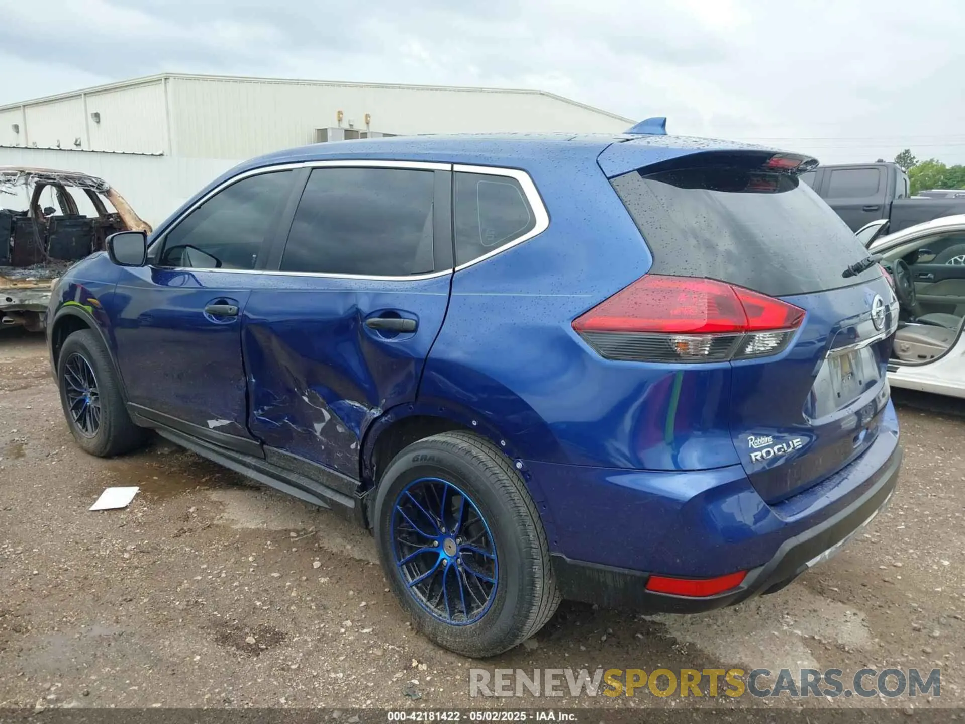 3 Photograph of a damaged car JN8AT2MT2LW043952 NISSAN ROGUE 2020