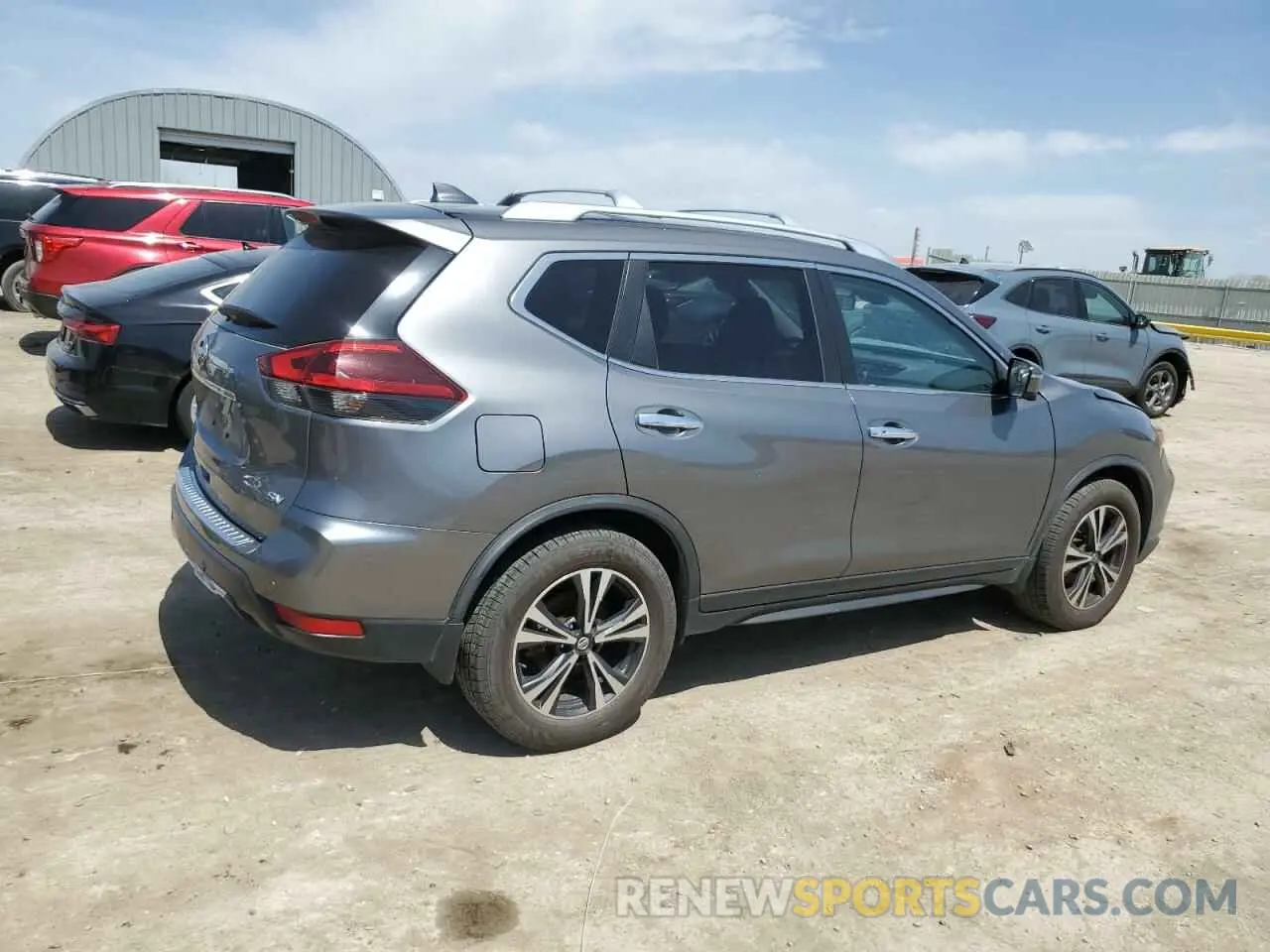 3 Photograph of a damaged car JN8AT2MT3LW002679 NISSAN ROGUE 2020