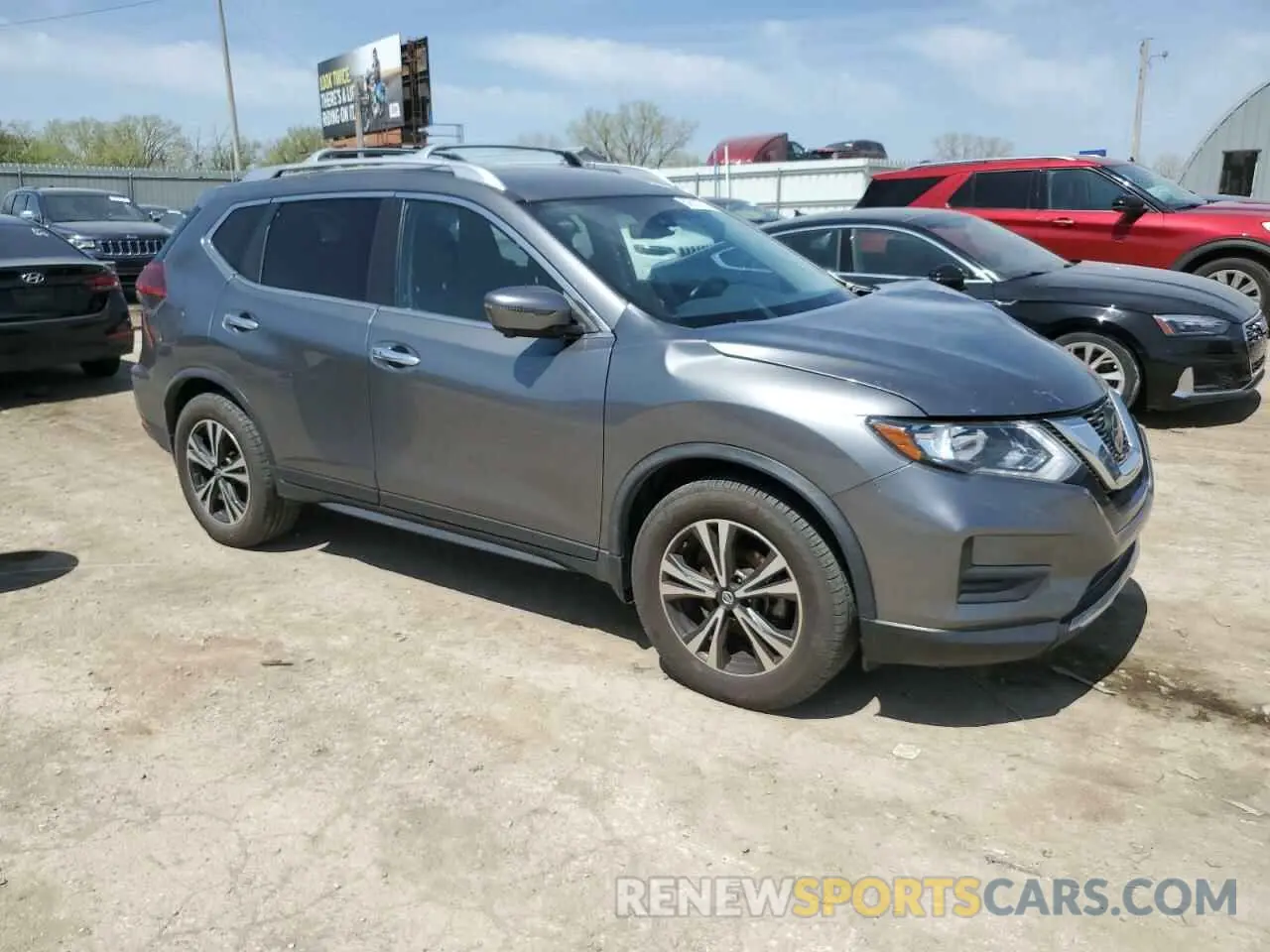4 Photograph of a damaged car JN8AT2MT3LW002679 NISSAN ROGUE 2020