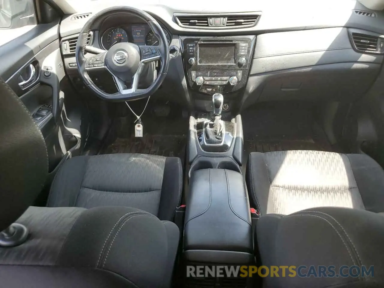 8 Photograph of a damaged car JN8AT2MT3LW002679 NISSAN ROGUE 2020